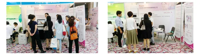 Expert attendees exchange and interact