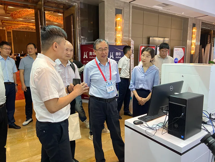 Experts consult and learn about products at the booth
