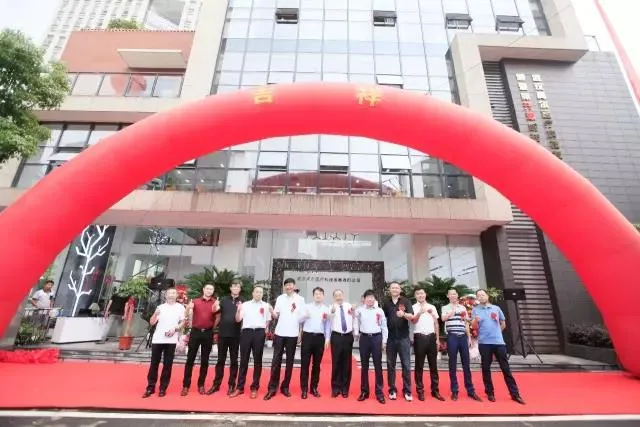 Group Photo of Key Leaders