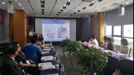 Expert Discussion and Interaction